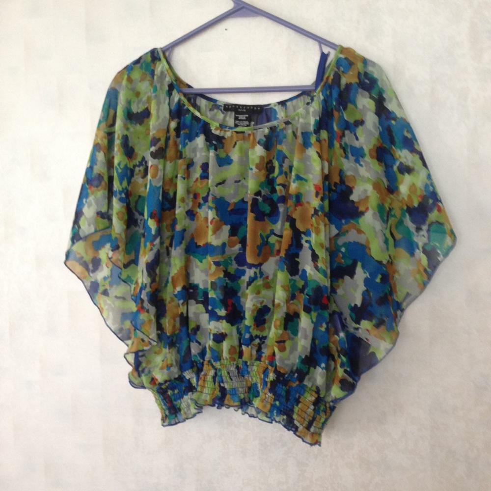 Colorful top w/ detachable blue lined top